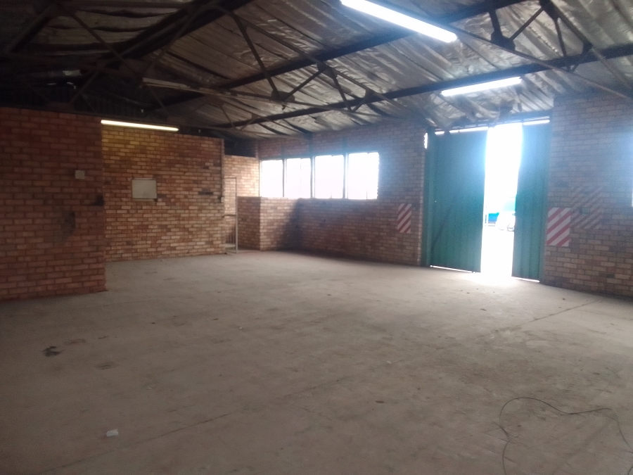 To Let Commercial Property for Rent in Oos Einde North West